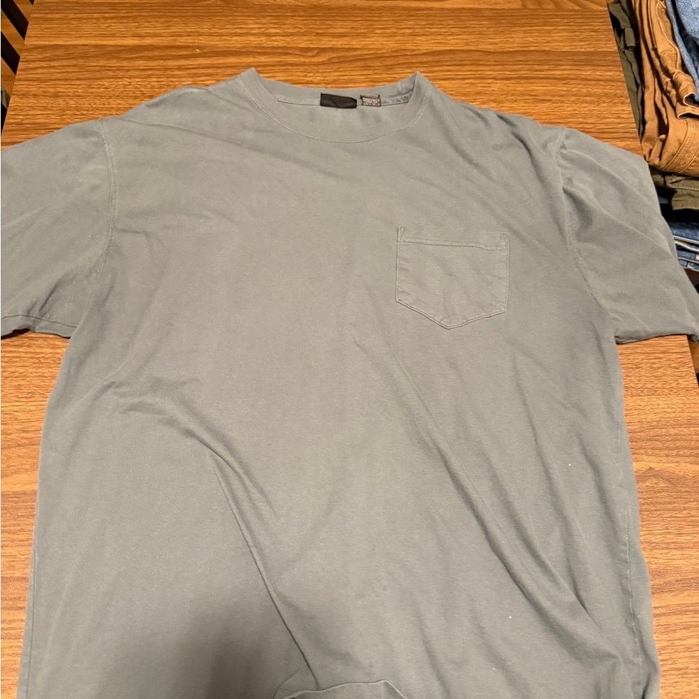 Men's Olive Green T-Shirt